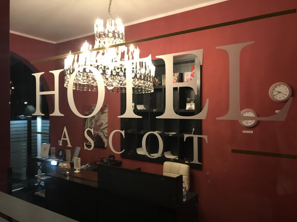 קאינלו Hotel Ascot מראה חיצוני תמונה
